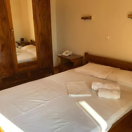 Aparthotel Xenodoxeio Patrai *