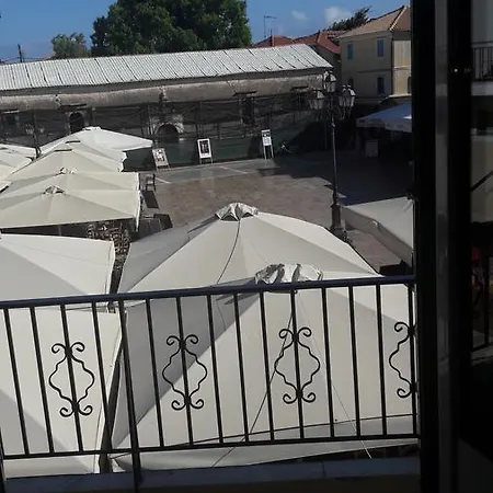 Xenodoxeio Patrai Lefkada City