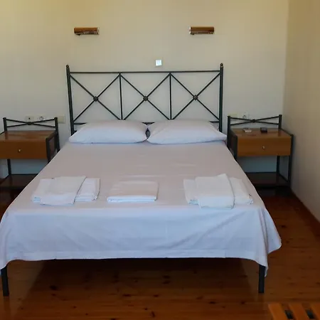Aparthotel Xenodoxeio Patrai *